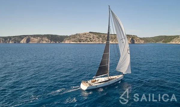 CNB 76 - Yacht Charter Sailica
