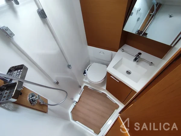 First 44 - Yacht Charter Sailica