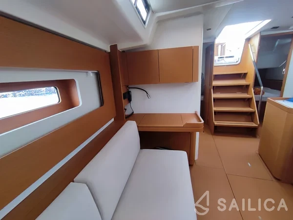 First 44 - Yacht Charter Sailica
