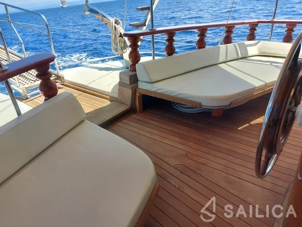 Gulet - Yacht Charter Sailica