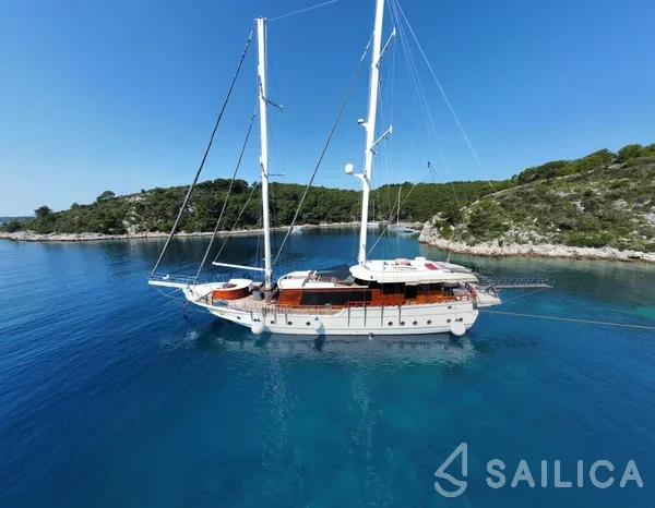 Gulet - Yacht Charter Sailica