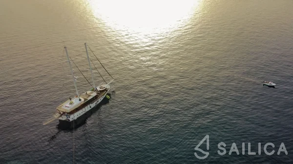 Gulet - Yacht Charter Sailica