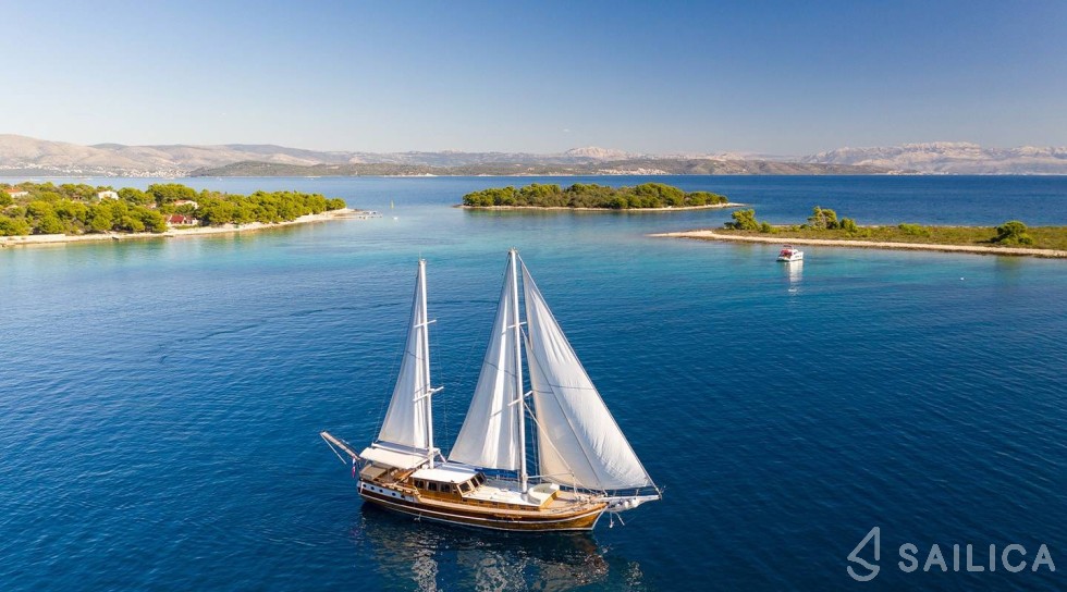 Gulet - Yacht Charter Sailica