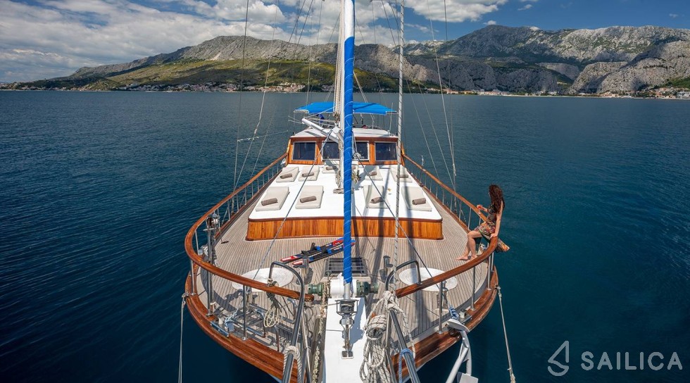 Gulet - Yacht Charter Sailica