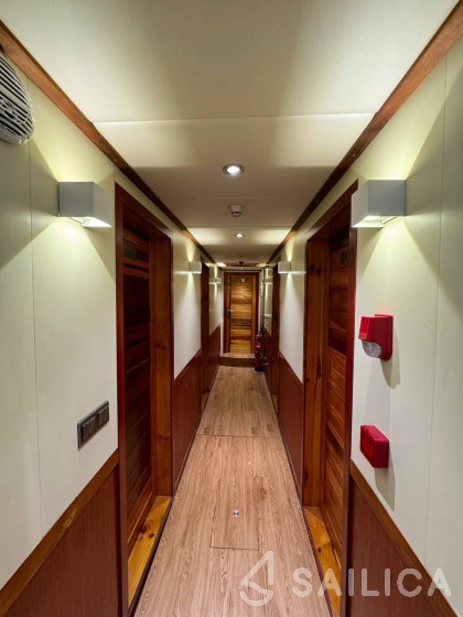 Motoryacht - Yacht Charter Sailica