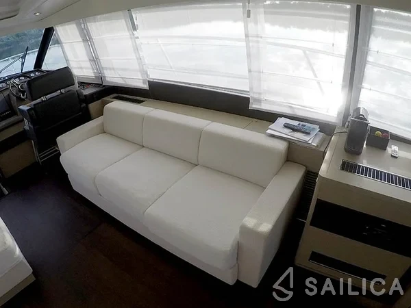 Prestige 620 - Yacht Charter Sailica