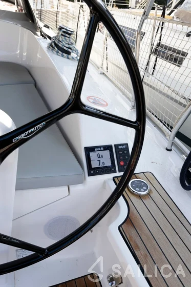 Bavaria Cruiser 37 Style - Yacht Charter Sailica