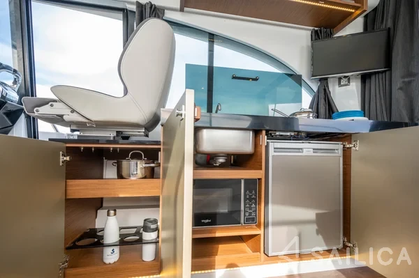 Antares 11 OB - Yacht Charter Sailica