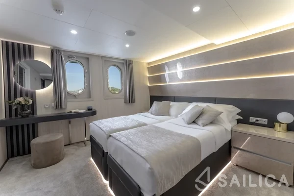 Motoryacht - Yacht Charter Sailica