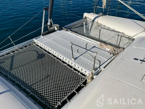 Antigua 37 - Yacht Charter Sailica