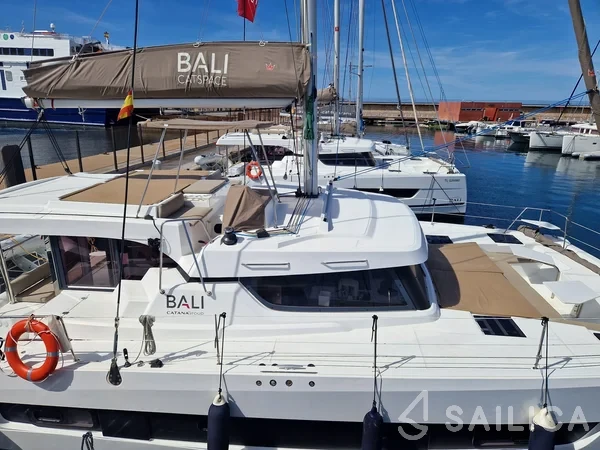 Bali Catspace - Yacht Charter Sailica