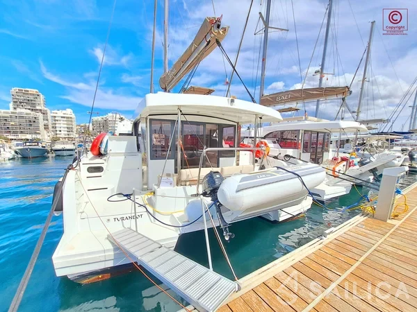 Bali Catspace - Yacht Charter Sailica