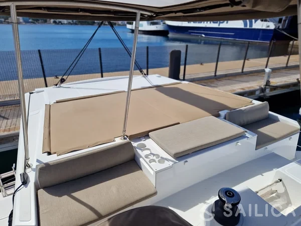 Bali Catspace - Yacht Charter Sailica