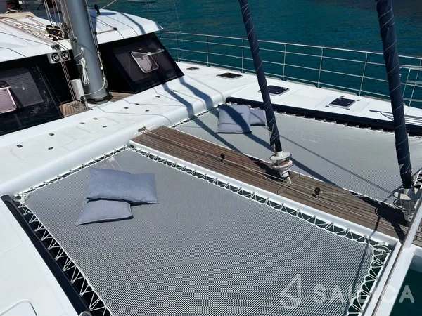 Sunreef 62 - Yacht Charter Sailica