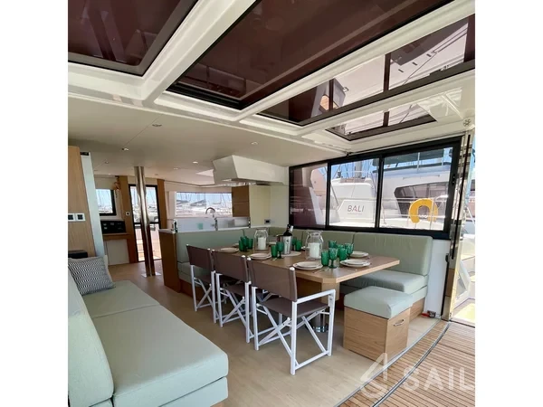 Bali 4.8  - Yacht Charter Sailica