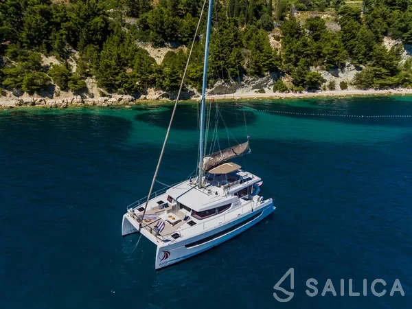 Bali 4.8  - Yacht Charter Sailica