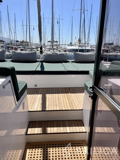 Bali 4.8  - Yacht Charter Sailica