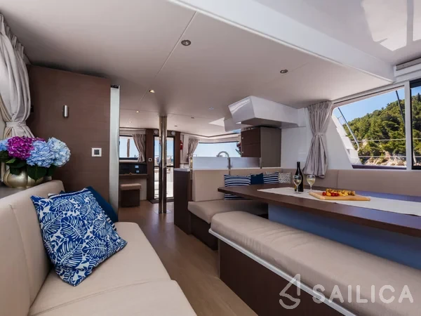 Bali 4.8  - Yacht Charter Sailica