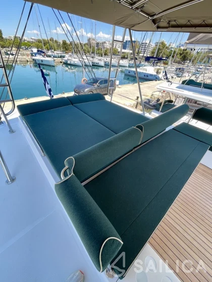 Bali 4.8  - Yacht Charter Sailica