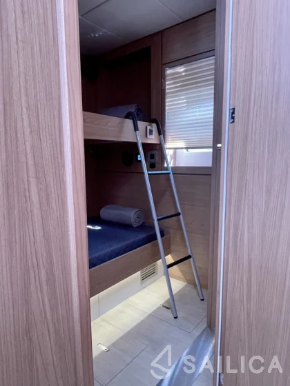 Bali 4.8  - Yacht Charter Sailica