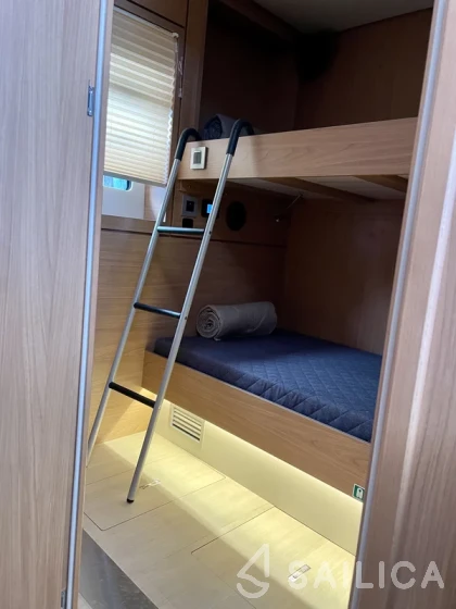 Bali 4.8  - Yacht Charter Sailica