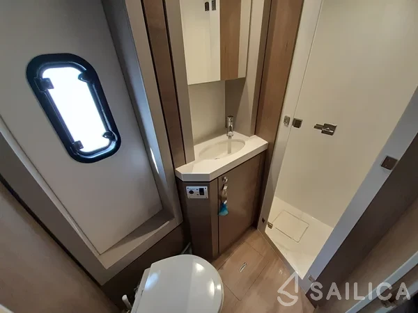 Bali 4.6 - Yacht Charter Sailica