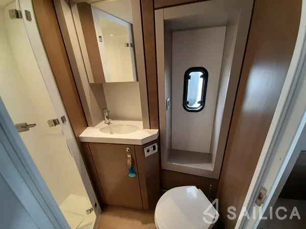 Bali 4.6 - Yacht Charter Sailica