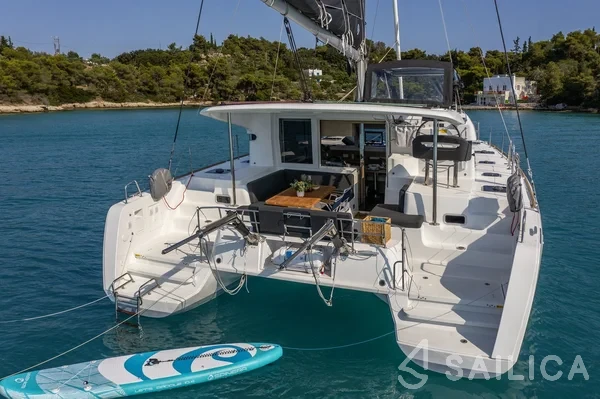 Lagoon 40 - Yacht Charter Sailica