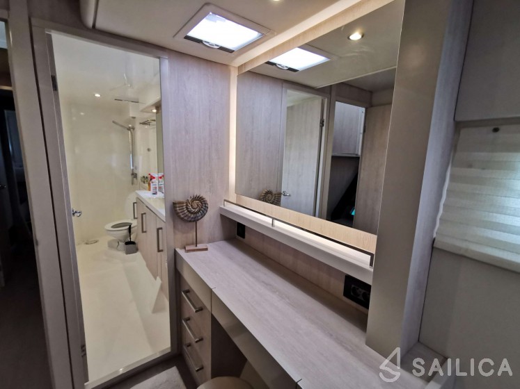 Leopard 58 - Yacht Charter Sailica