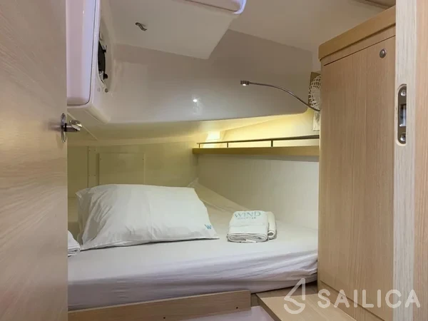 Delta 41 - Yacht Charter Sailica