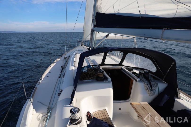 Dufour 44 Performance - Yacht Charter Sailica