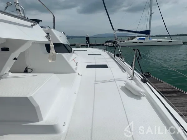 Elba 45 - Yacht Charter Sailica