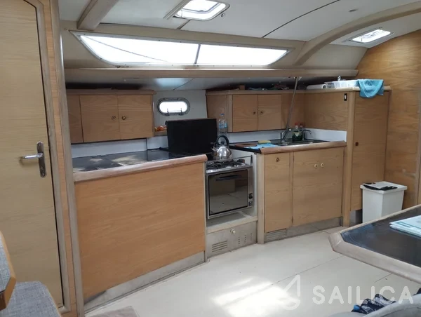 Sun Odyssey 45.1 - Yacht Charter Sailica