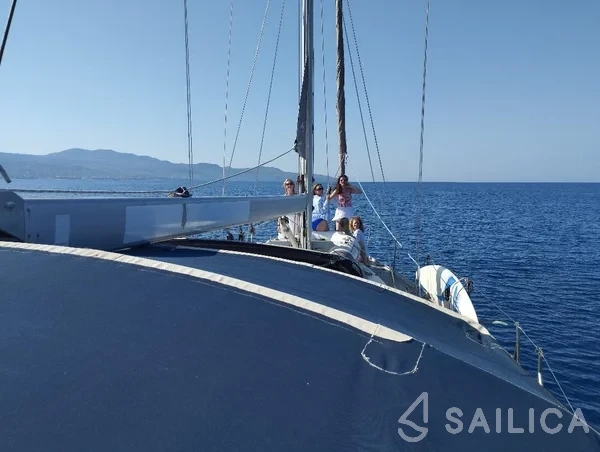 Sun Odyssey 45.1 - Yacht Charter Sailica