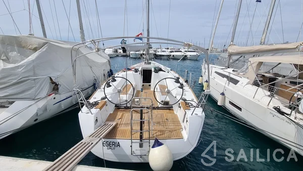First 45 - Yacht Charter Sailica