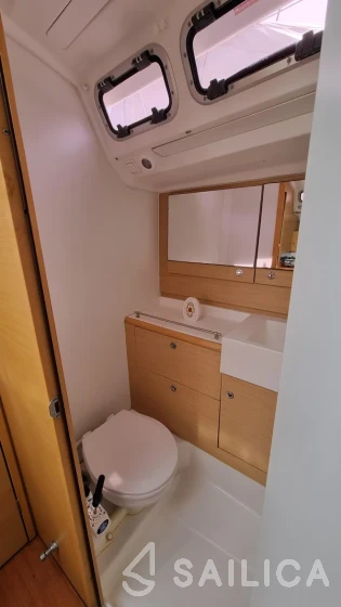 First 45 - Yacht Charter Sailica
