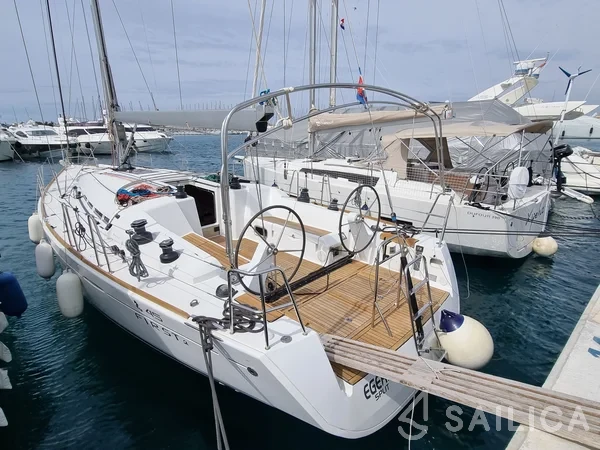 First 45 - Yacht Charter Sailica