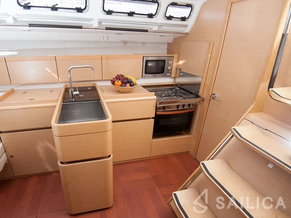 First 45 - Yacht Charter Sailica