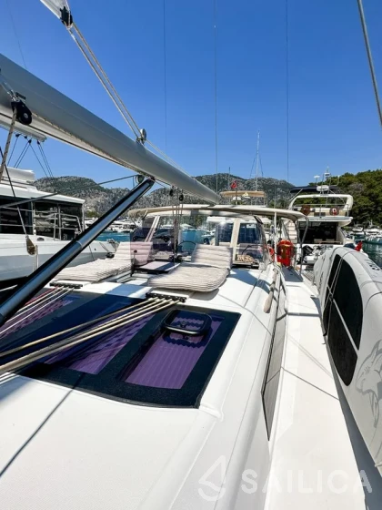 Dufour 430 - Yacht Charter Sailica