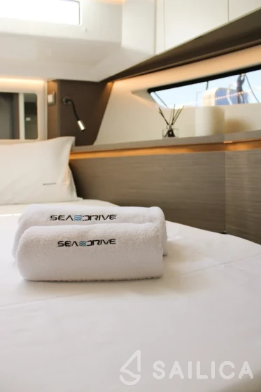 Merry Fisher 1295 FLY - Yacht Charter Sailica