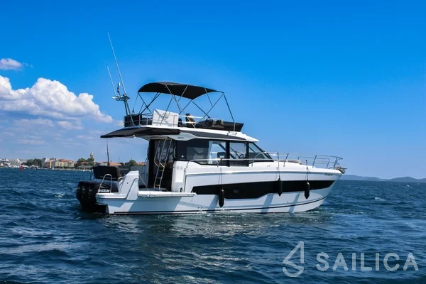 Merry Fisher 1295 FLY - Yacht Charter Sailica