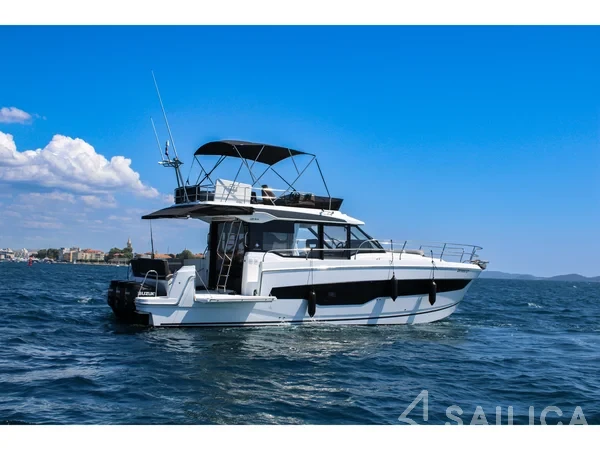 Merry Fisher 1295 FLY - Yacht Charter Sailica