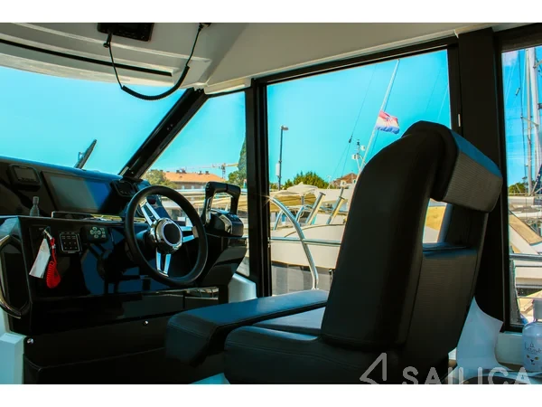 Merry Fisher 1295 FLY - Yacht Charter Sailica