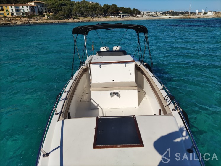 Tempest 32 Phantom - Yacht Charter Sailica