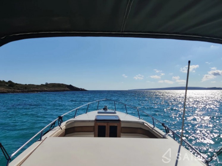 Tempest 32 Phantom - Yacht Charter Sailica
