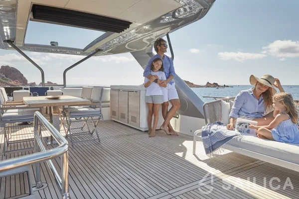Prestige 690 - Yacht Charter Sailica