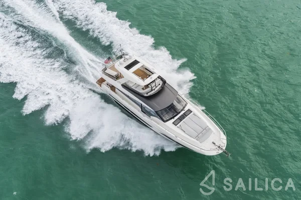 Prestige 690 - Yacht Charter Sailica