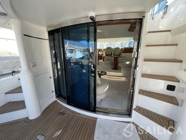 Fairline Squadron 52 - Yacht Charter Sailica