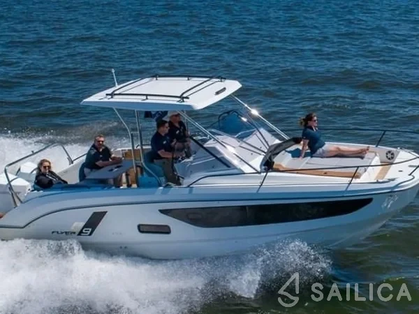 Beneteau Flyer 9 - Yacht Charter Sailica