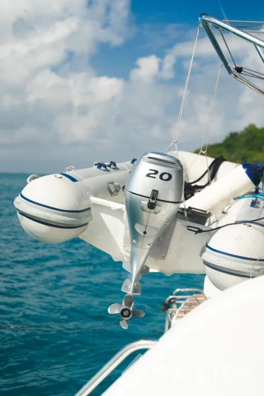 Lagoon 42 - Yacht Charter Sailica